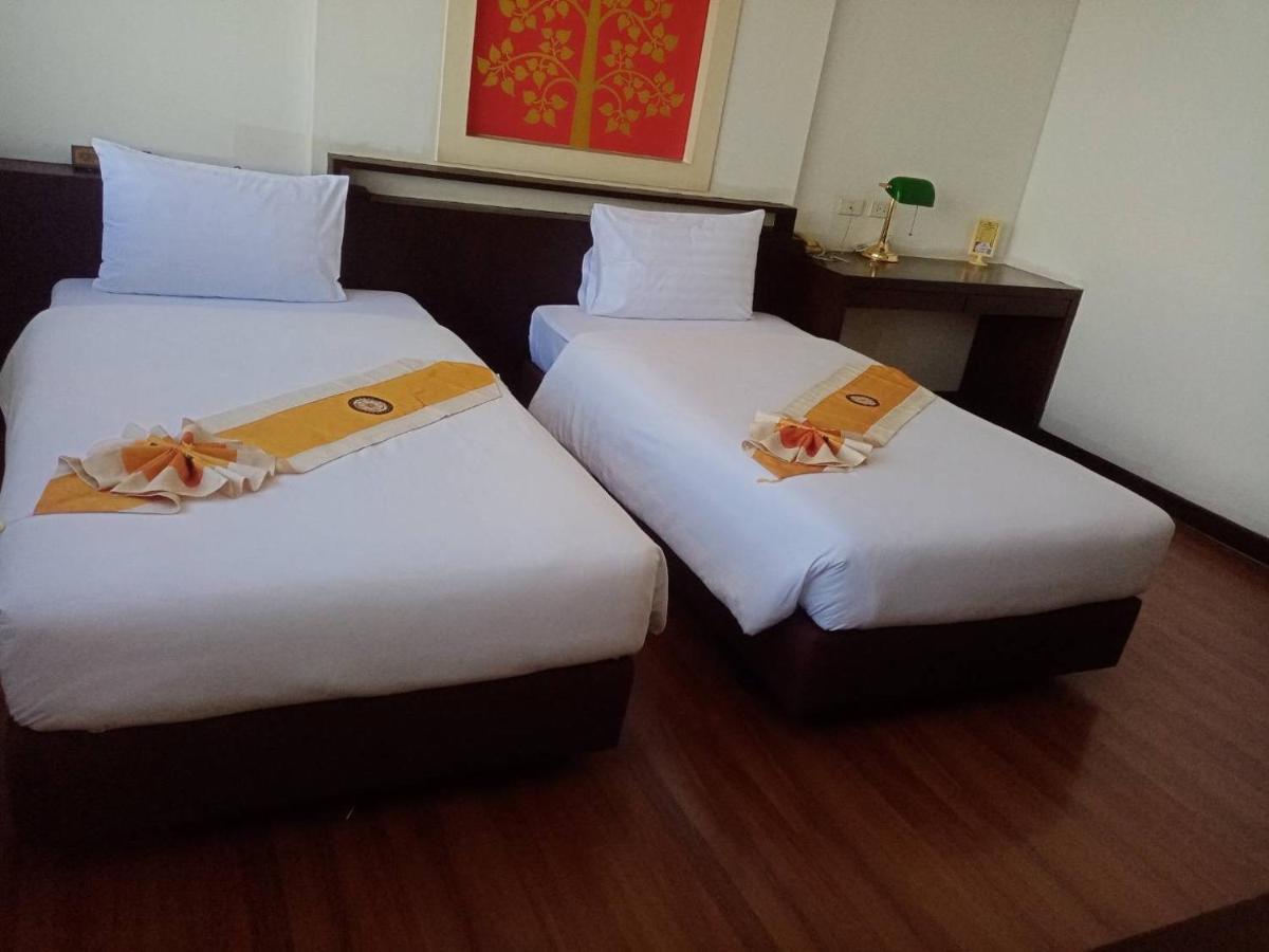Grand Phranakhon Hotel Phra Nakhon Si Ayutthaya Exteriör bild